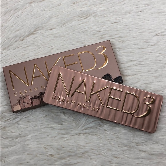 Urban Decay NAKED 3 Eyeshadow Pallet - Picture 5 of 6